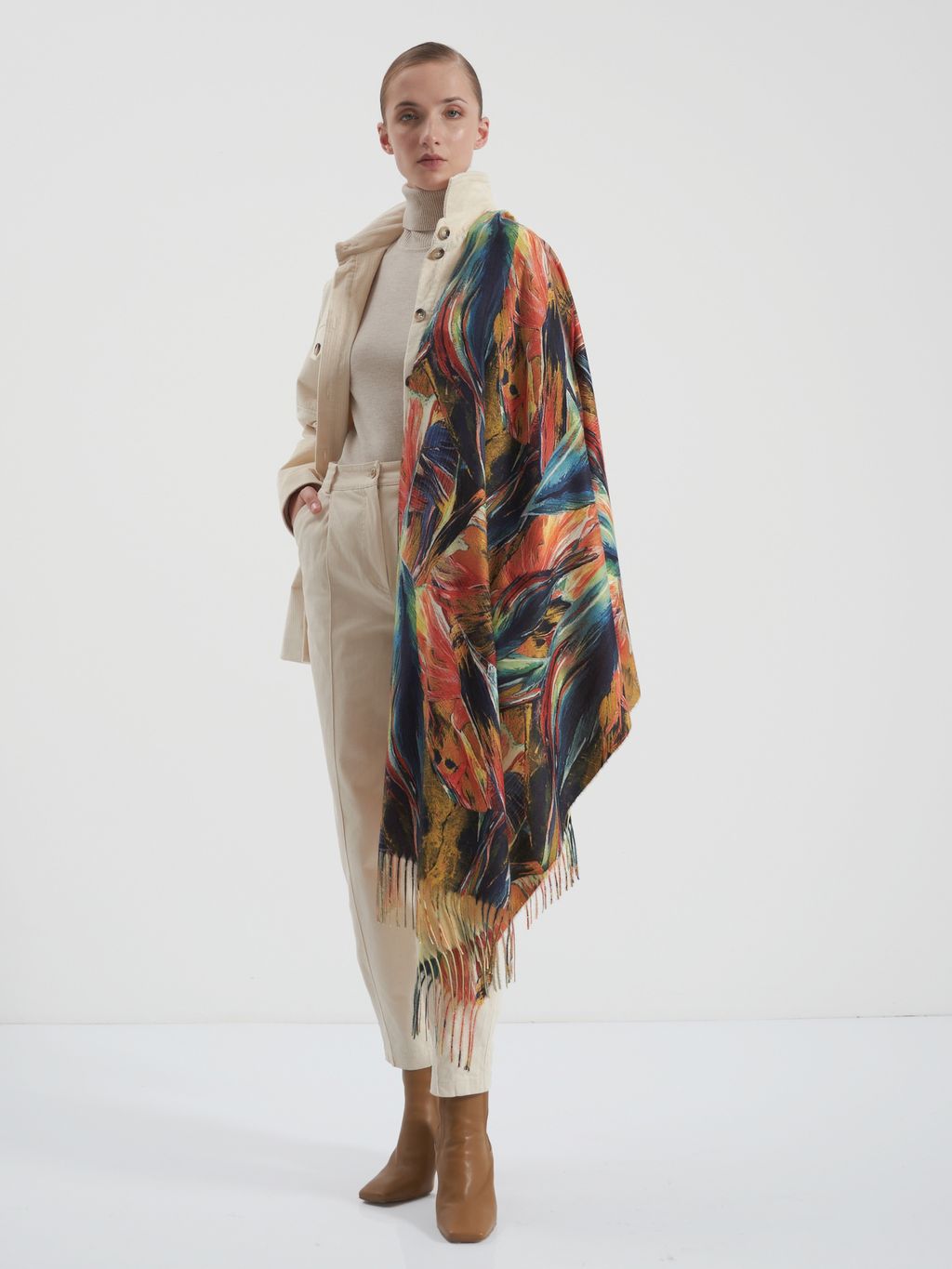 Большой, мягкий, теплый двусторонний палантин с рисунком в стиле арт-деко - Tantino фото 4