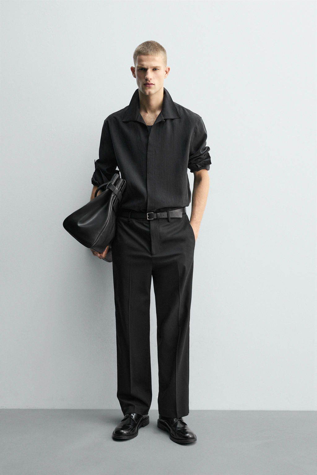 TROUSERS WITH SIDE STRIPE