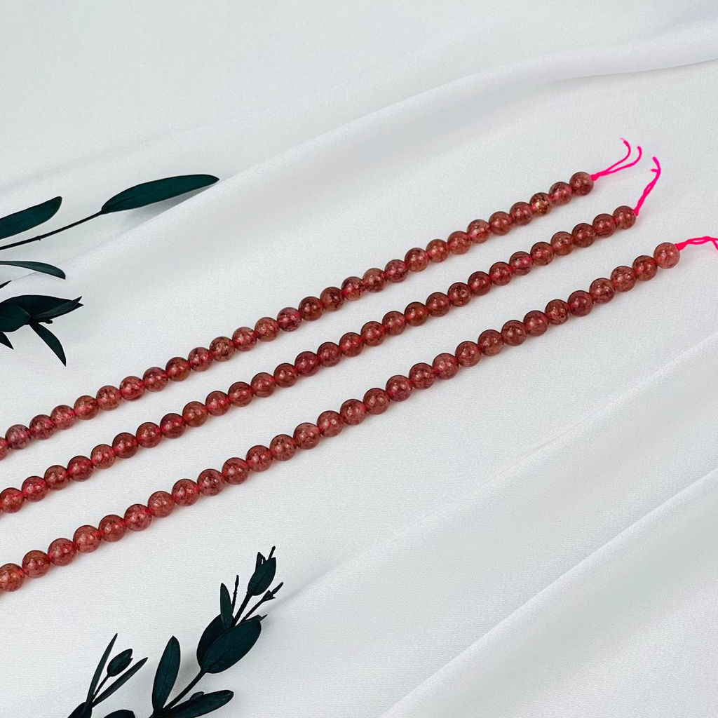 Бусины для украшений из Клубничного кварца (62 бусины) 39 см
