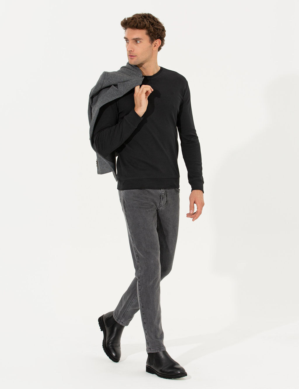 Siyah Regular Fit Sweatshirt