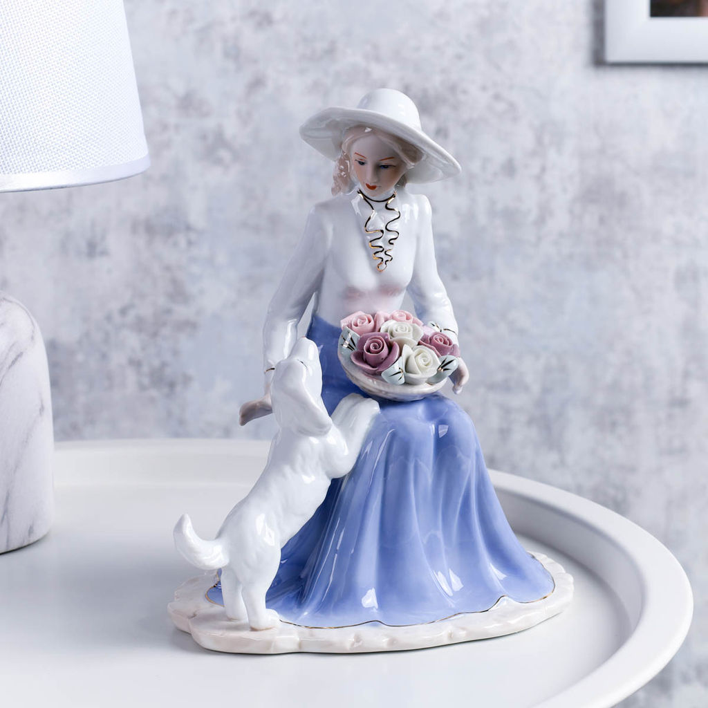 Статуэтка Дама с собакой 22 см / HP095 /уп 24/ - Галеонтрейд фото 2