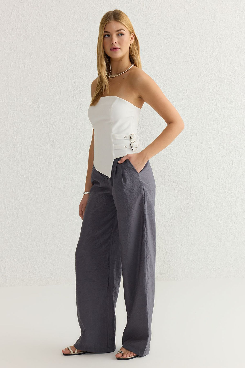 Antrasit Modal Yumusak Tuseli Wide Leg/Genis Paca Dokuma Pantolon TWOSS25PL00004