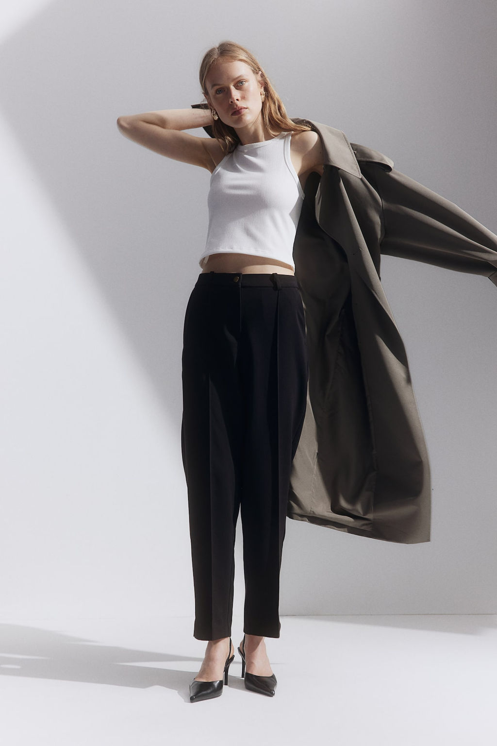 Pantalon sastre con perneras pitillo - H&m фото 2