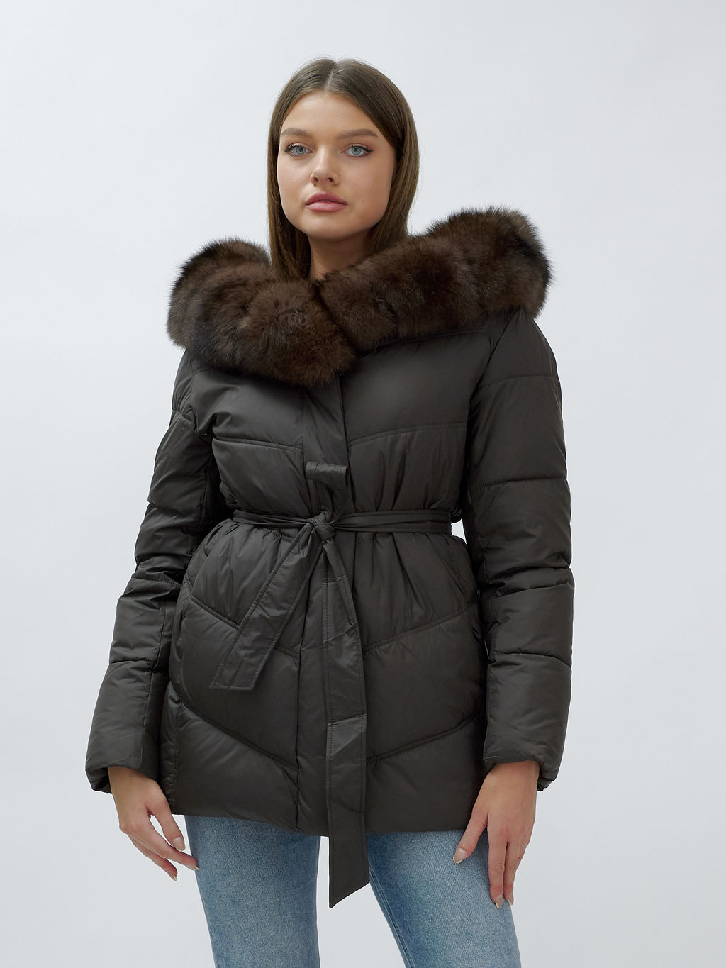 с МЕХОМ ПЕСЕЦ ПРЕМИУМ класса Полупальто зимние темно-коричневого цвета - Mtforce фото 21