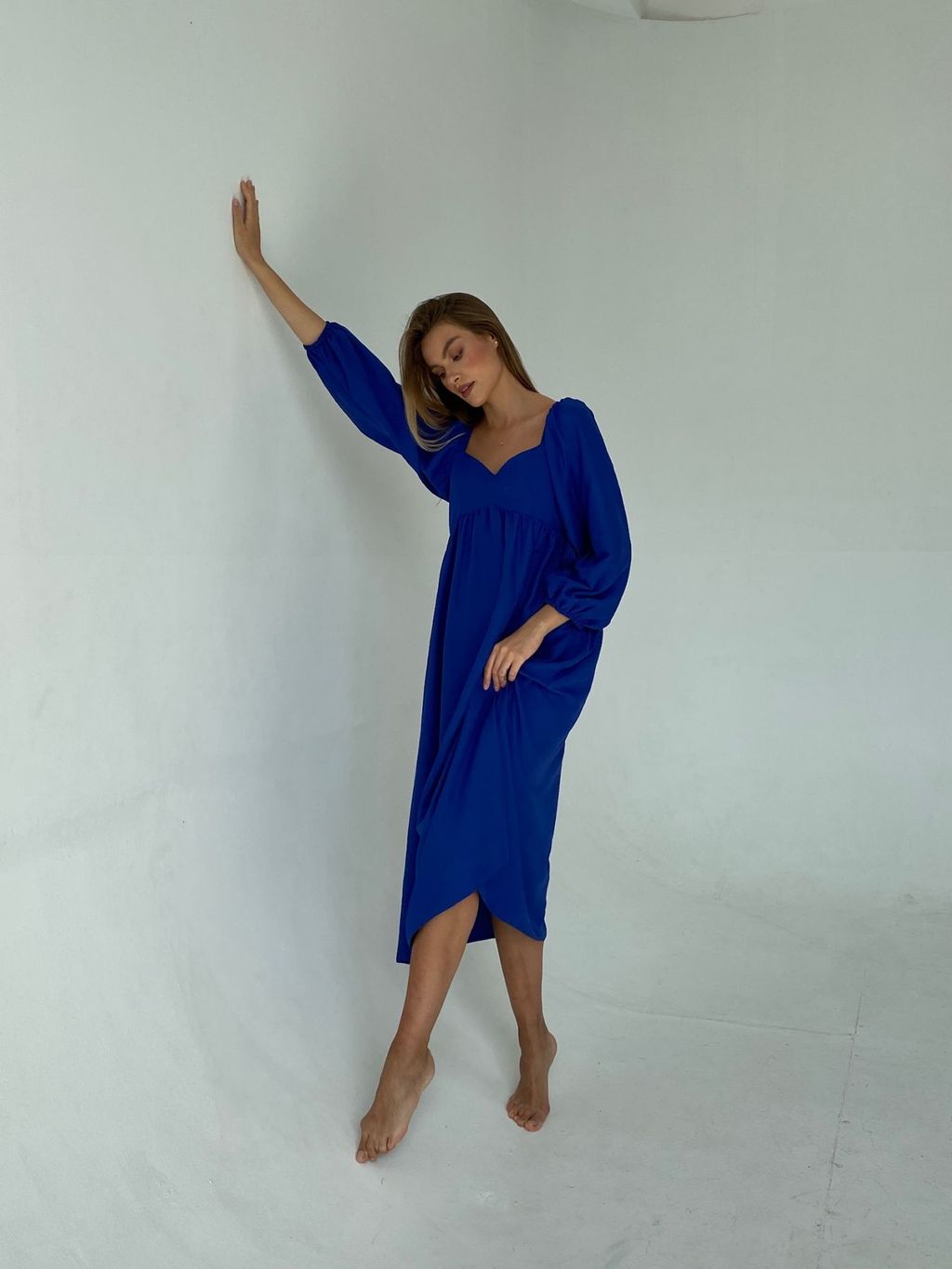 Платье-миди с пышными рукавами в цвете кобальт - Martichelli фото 2