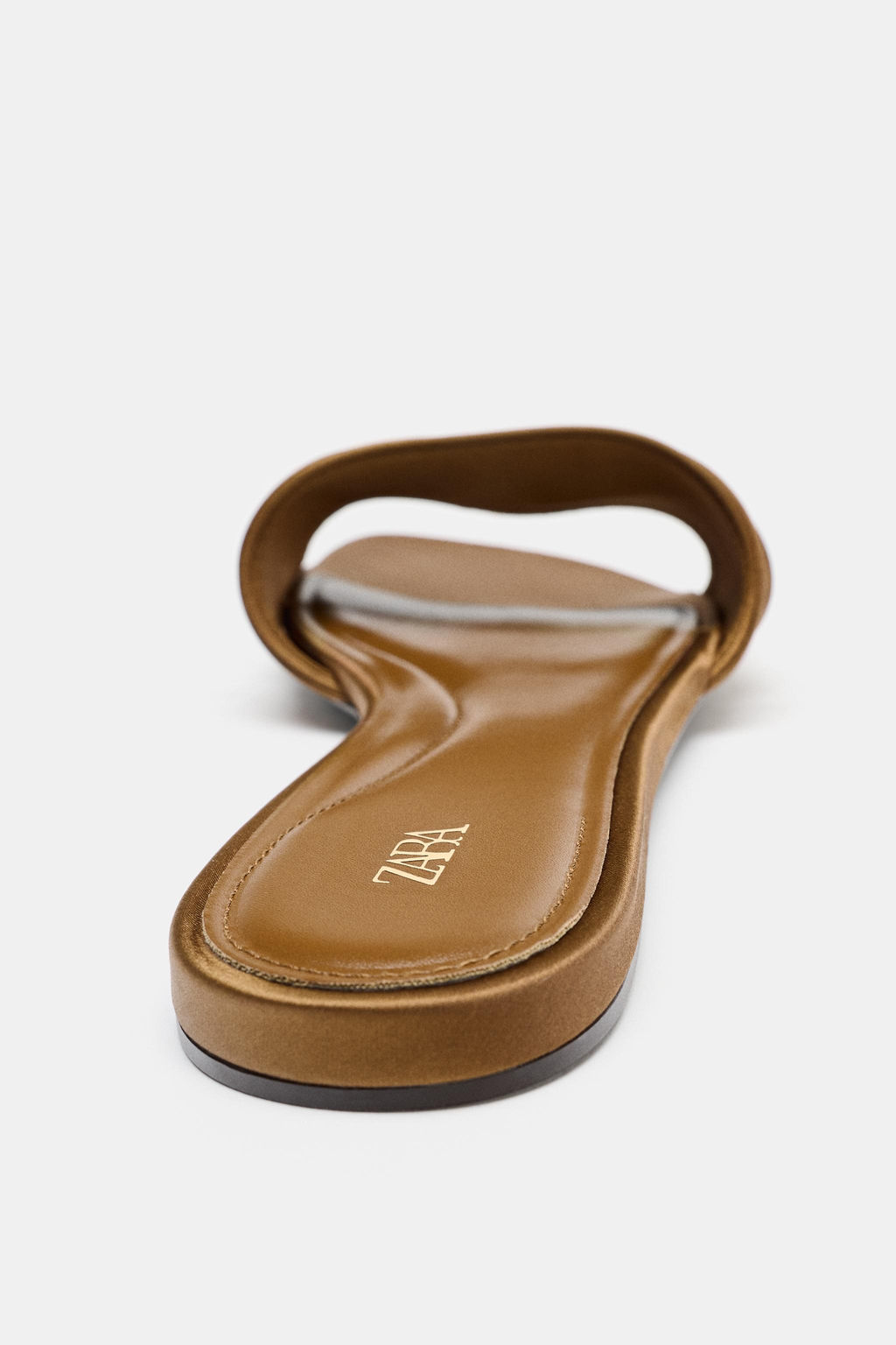 SANDALIA PLANA EFECTO SATINADO / Bronce - Zara фото 6