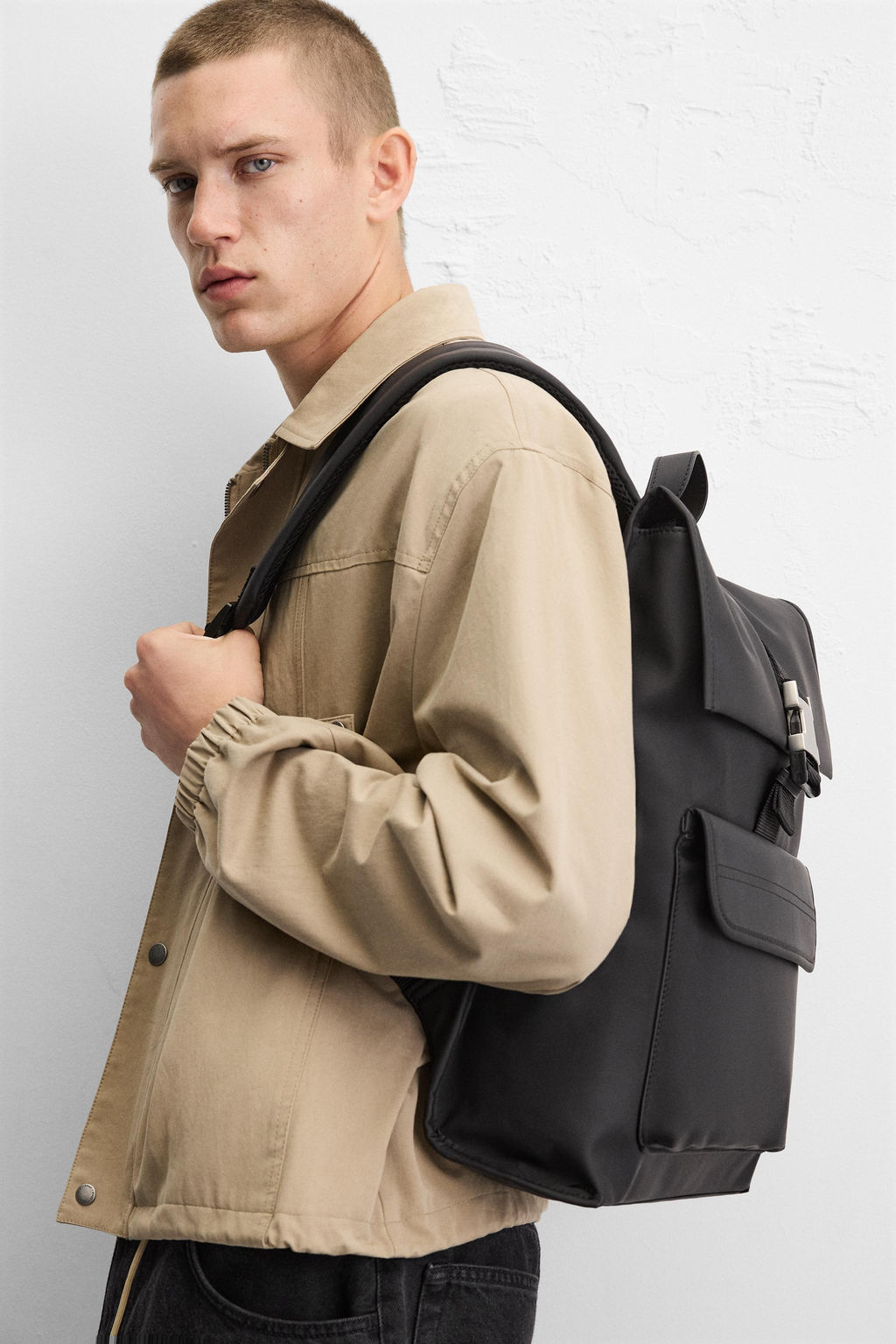 RUBBERISED BACKPACK WITH FLAP - Zara фото 28