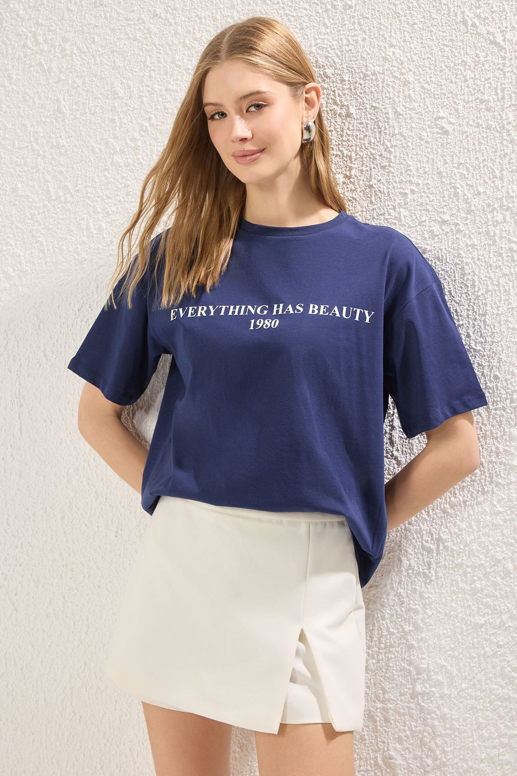 TRENDYOLMILLA Kahverengi %100 Pamuk Slogan Bask?l? Relaxed/Genis Rahat Kesim Orme T-Shirt TWOSS19GH0034