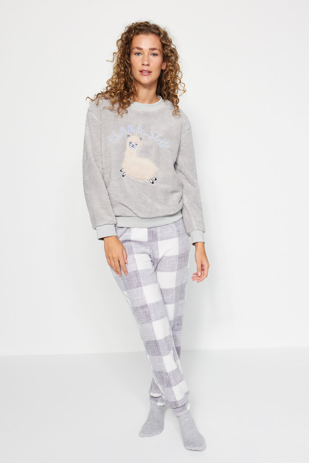 Trendyolmilla Gri Wellsoft Lama Desenli K?sl?k Orme Pijama Tak?m? THMAW24PT00029