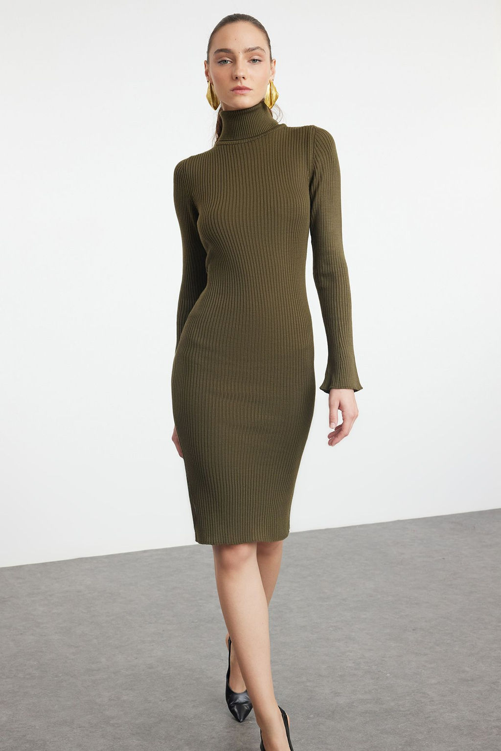 TRENDYOLMILLA Saks Mini Triko Kollar? Volanl? Elbise TWOAW20YN0005 фото 9