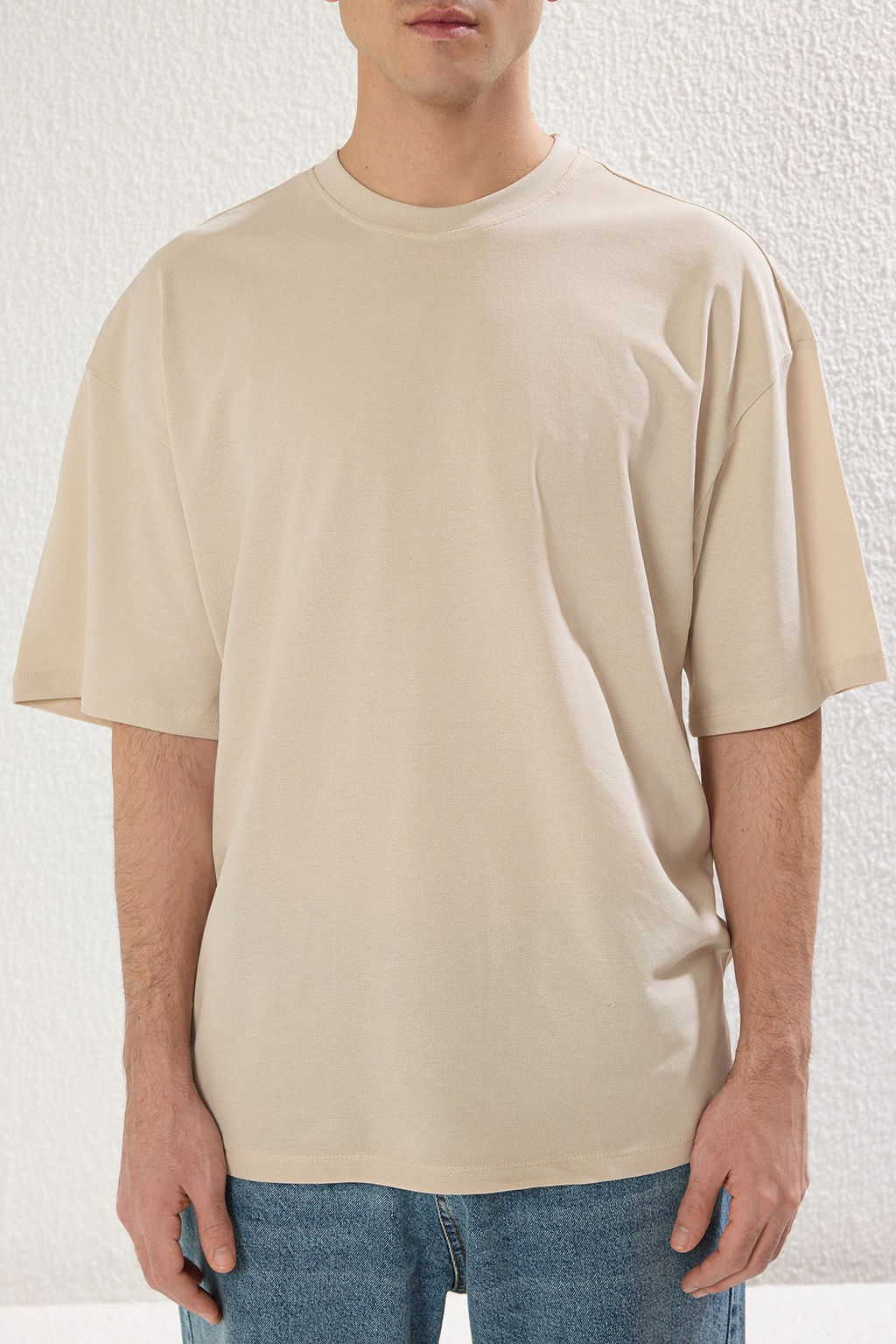 TRENDYOL MAN Kahverengi Oversize/Genis Kesim Dokulu Basic %100 Pamuklu Tok Kumas T-shirt TMNSS25TS00058 - Trendyolmilla фото 5