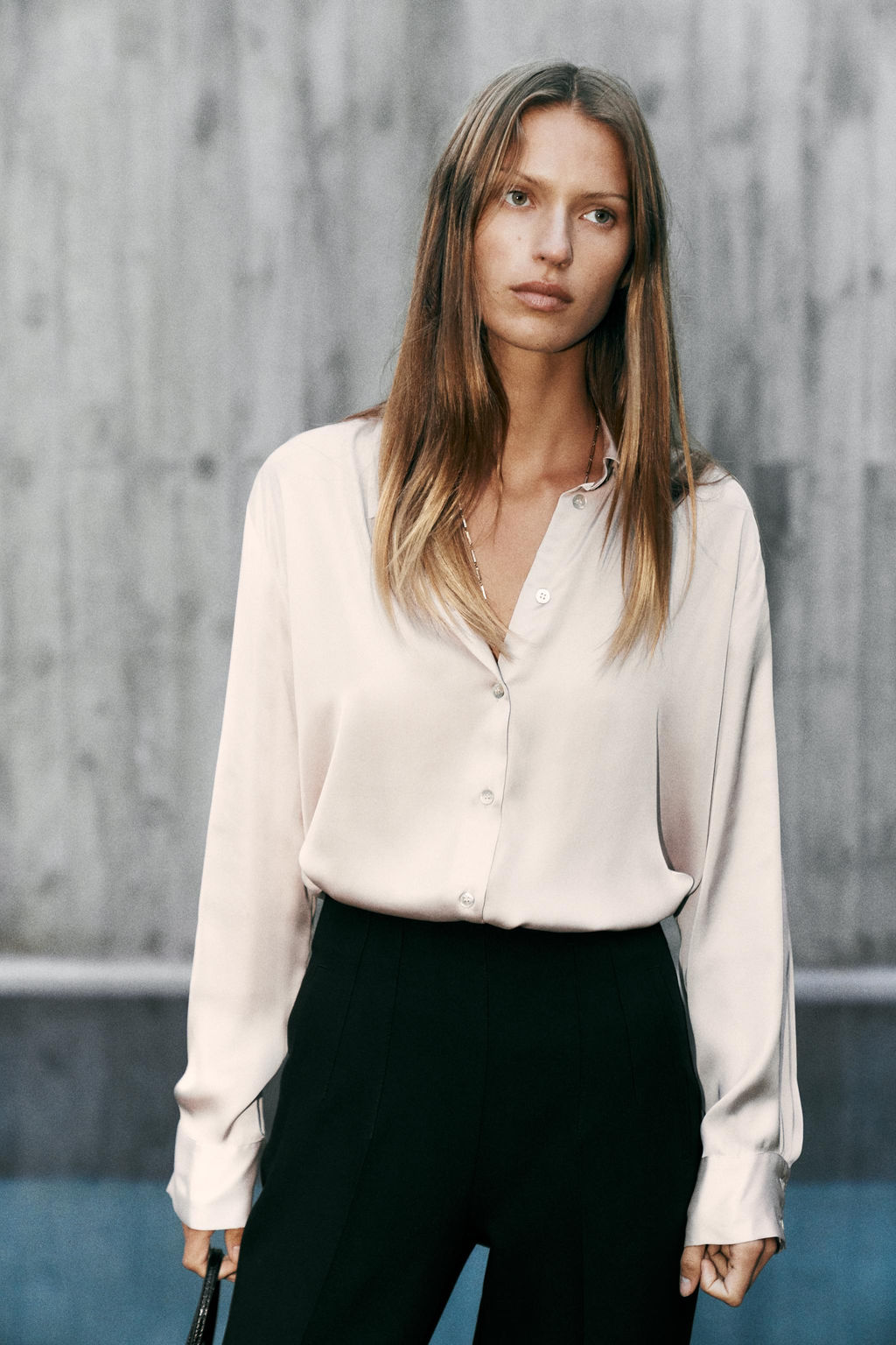 ASYMMETRIC HEM SATIN SHIRT - Zara фото 16