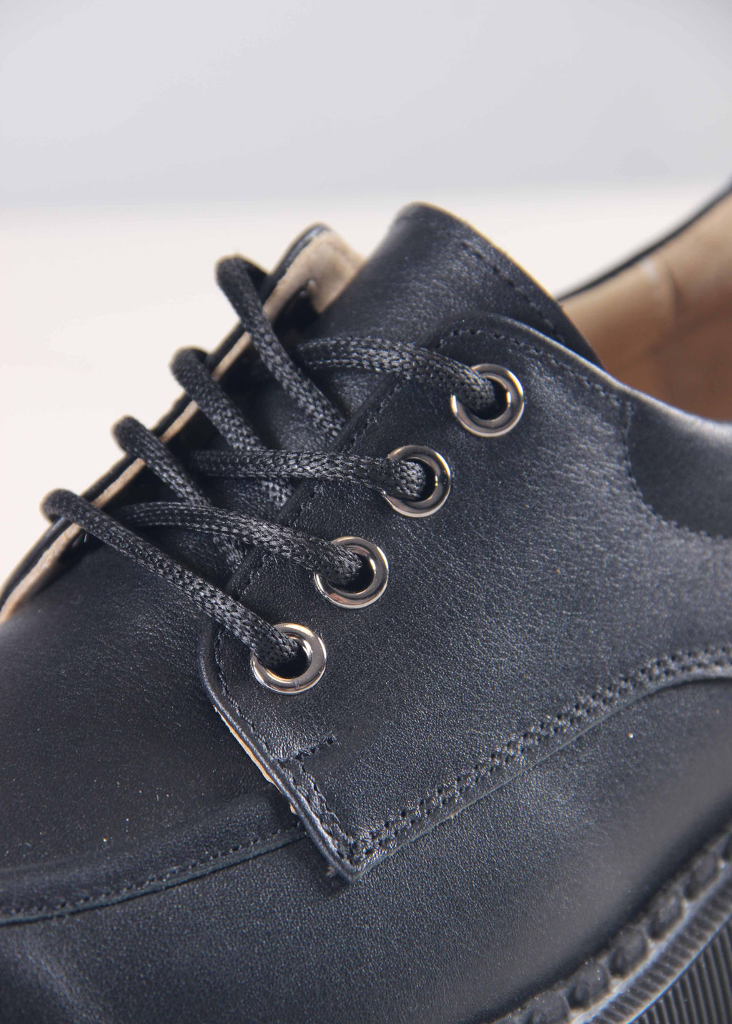 Туфли полуботинки 204.14728bl. черный