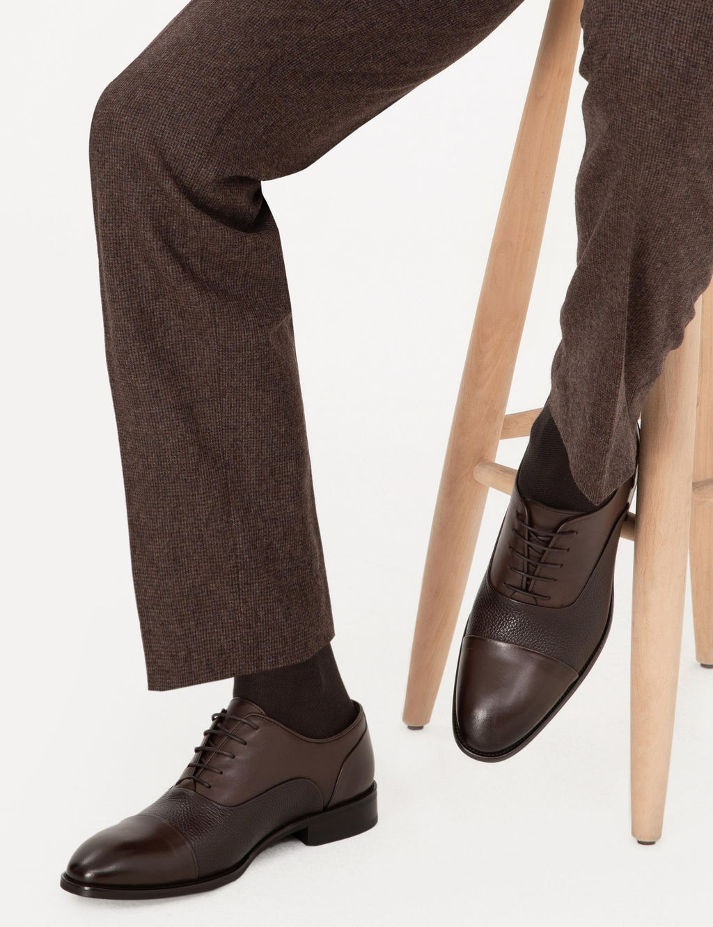 Коричневые классические туфли