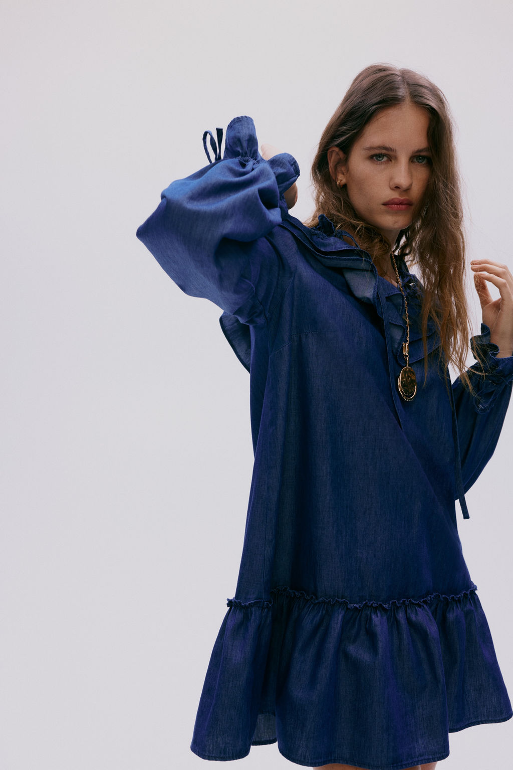 Vestido denim con ribetes de volante - H&m фото 6