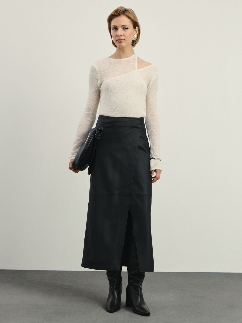 Джемпер с асимметричным вырезом / Zarina  фото 2