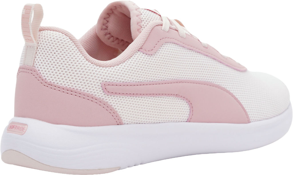 Кроссовки женские