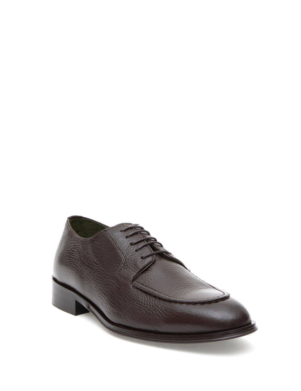 Коричневые классические туфли