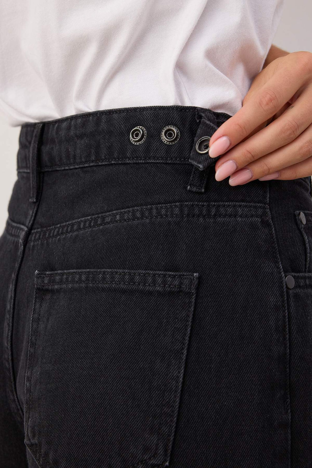 Siyah Beli Ayarl? Yuksek Bel Wide Leg/Genis Paca Jeans TWOAW26JE00265