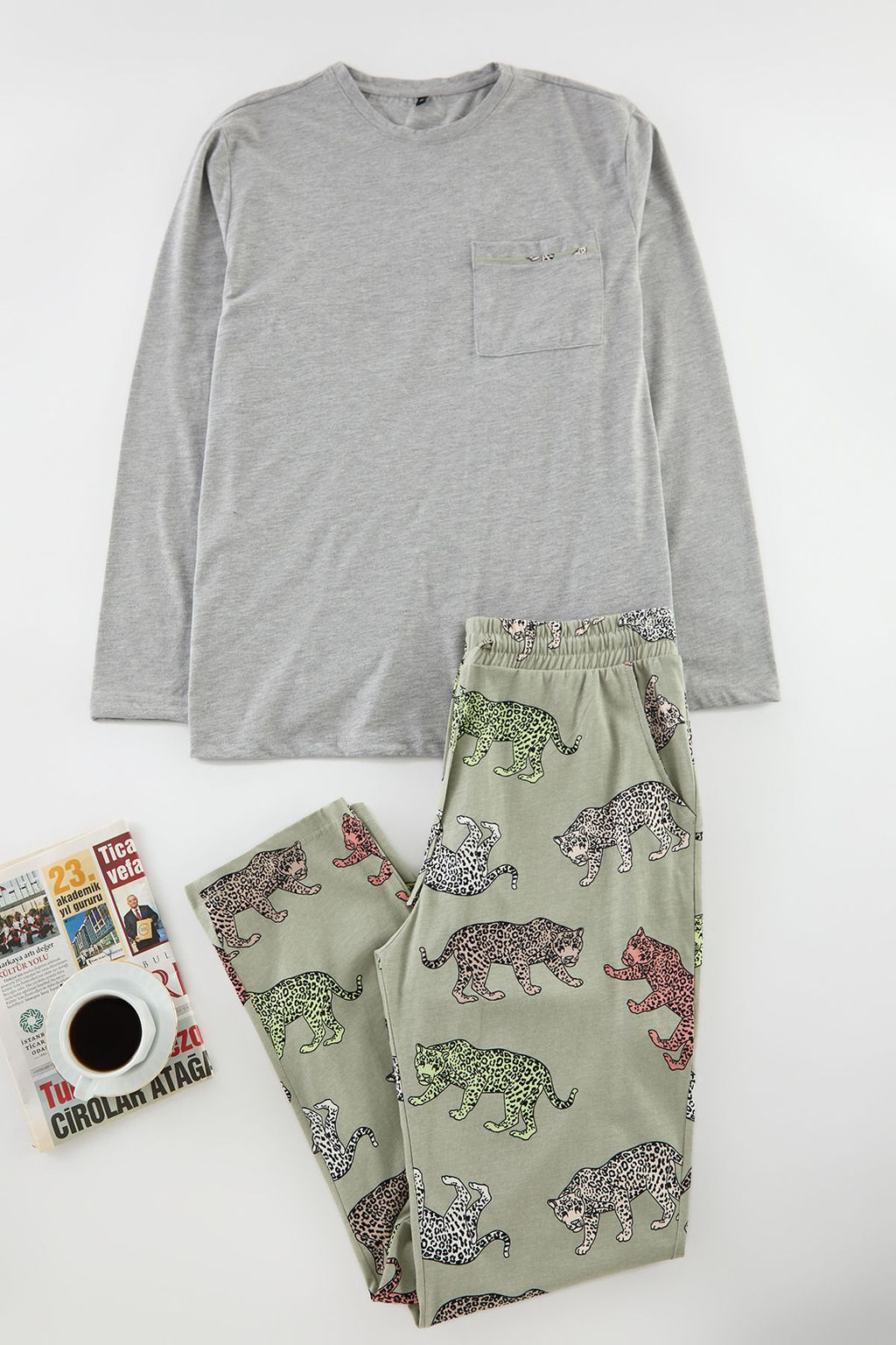 TRENDYOL MAN Gri Regular Fit Kaplan Desenli Couple/Cift Orme Pijama Tak?m? TMNAW25PT00051 - Trendyolmilla фото 7