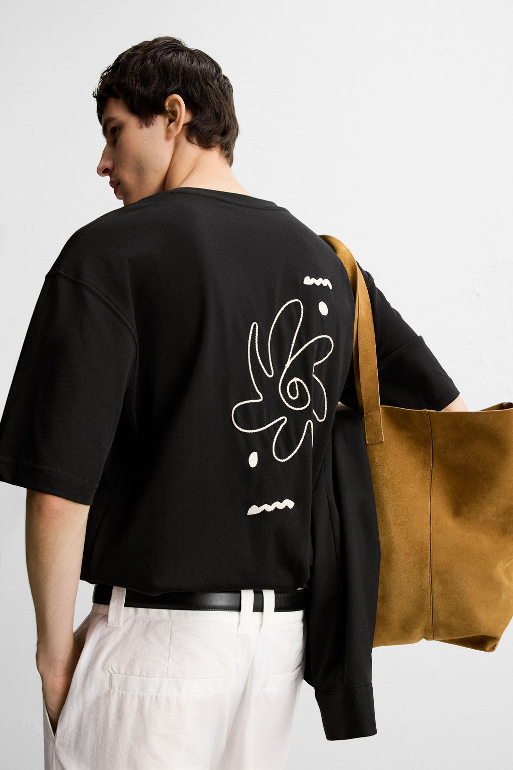 CONTRAST EMBROIDERY T-SHIRT - Zara фото 5