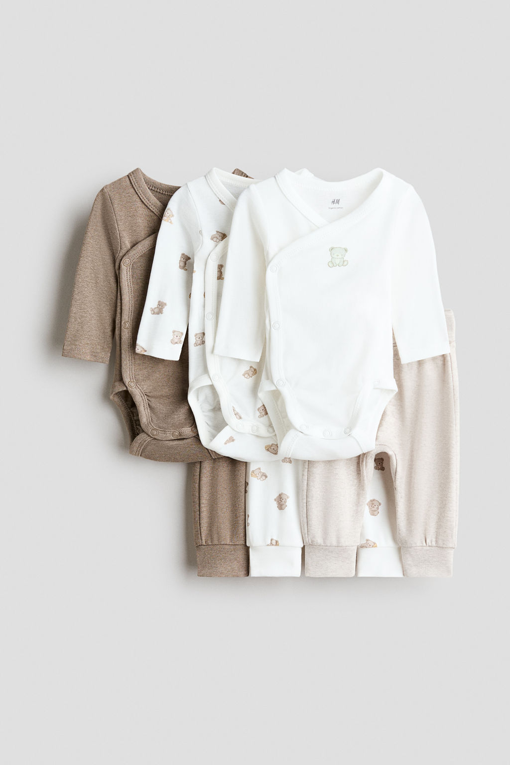 Conjunto de 3 bodies y 3 pantalones