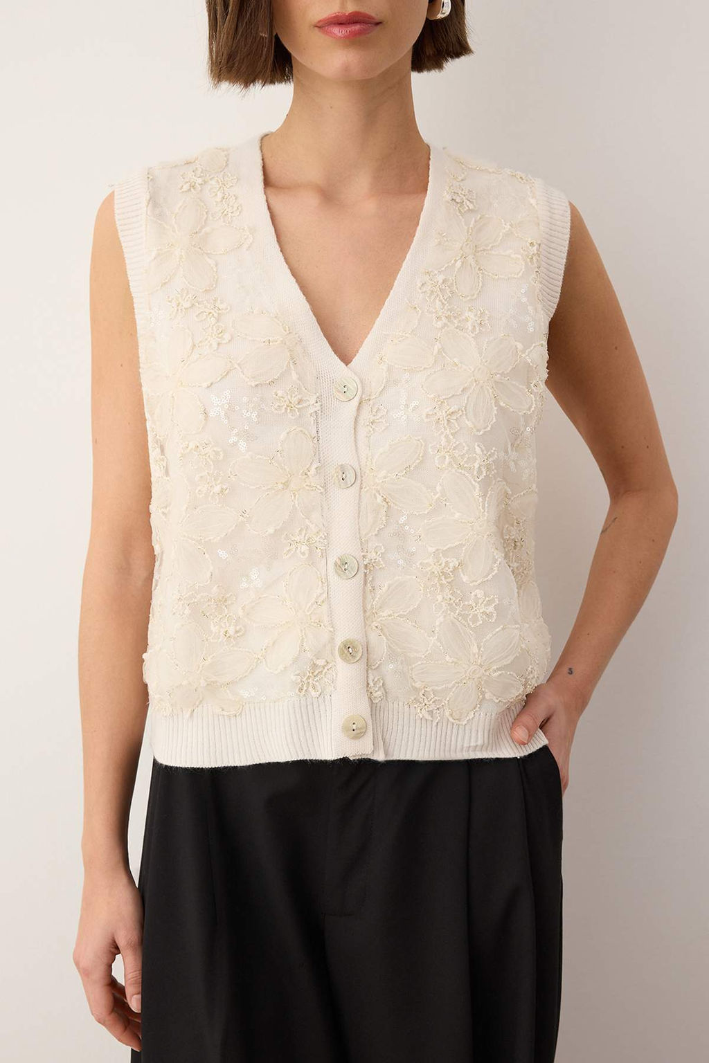 Ekru Dantel Detayl? V Yaka Triko Yelek TWOSS25YE00116