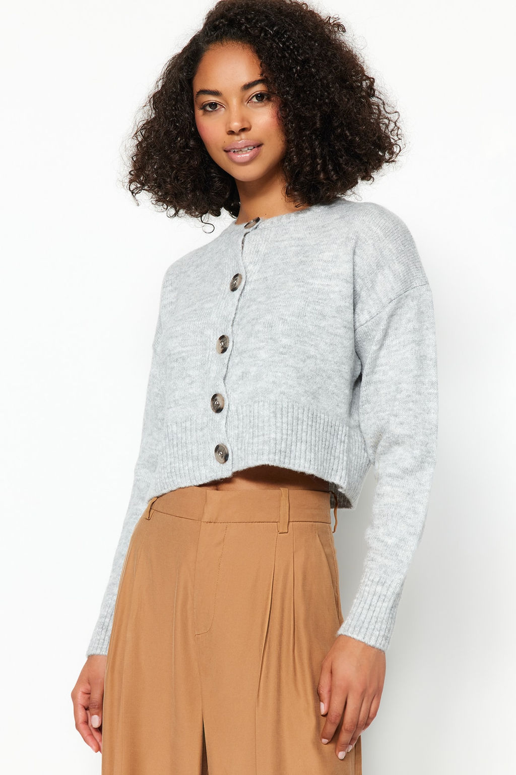 Gri Crop Yumusak Dokulu Dugmeli Triko H?rka TWOAW24HI00198