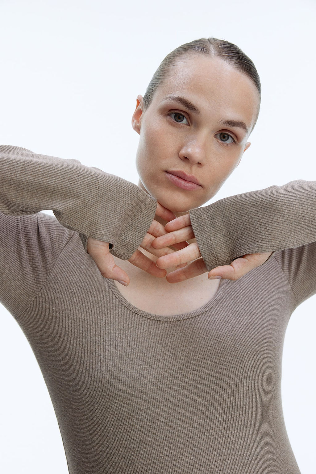 MAMA Vestido ajustado en canale - H&m фото 3