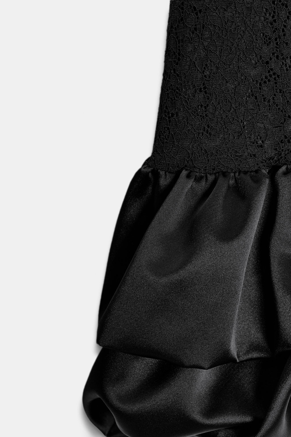 SHORT DRESS WITH LACE DETAIL - Zara фото 7