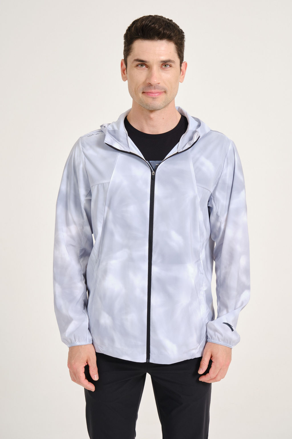 Ветровка Серый