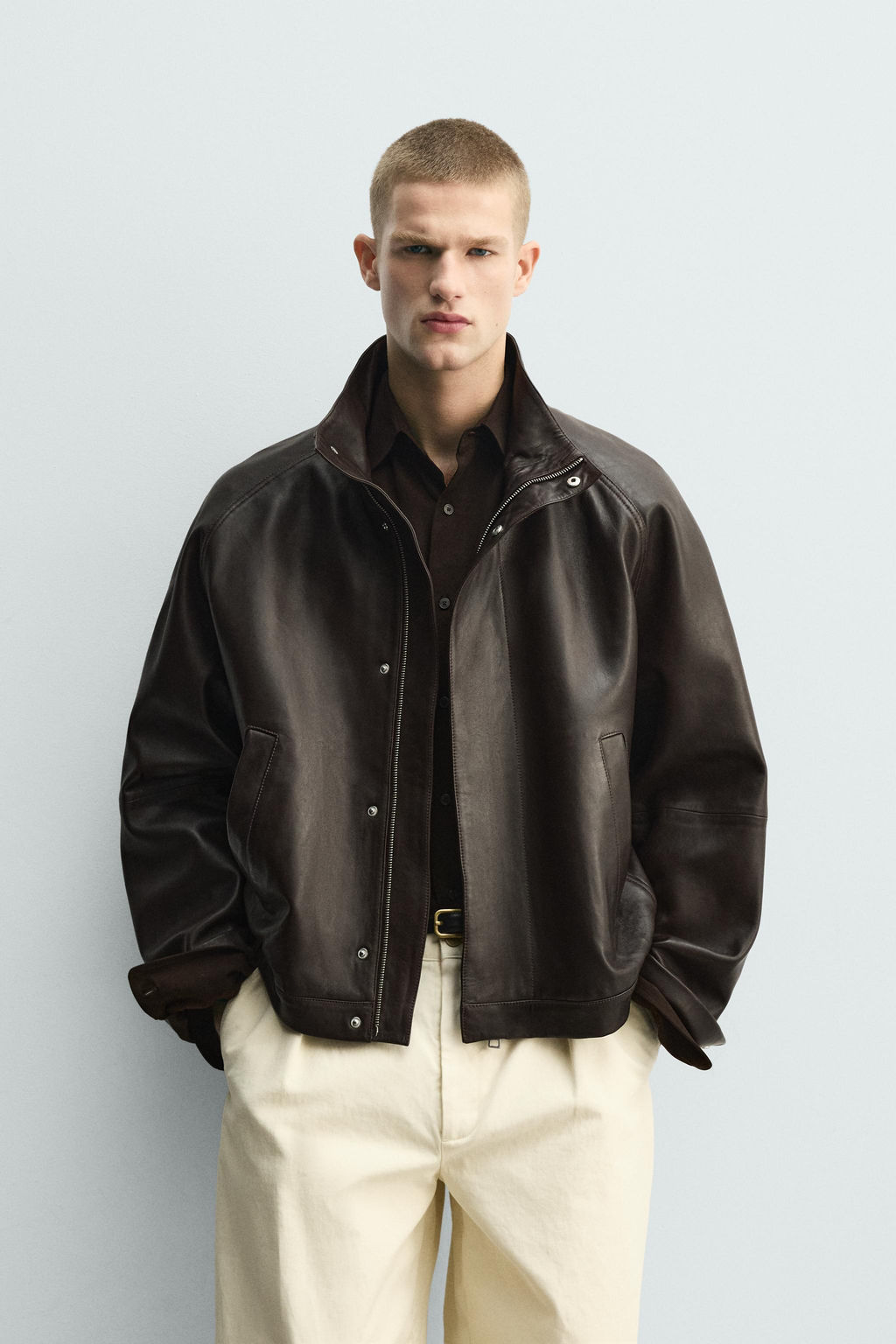 CAZADORA BOMBER PIEL / Chocolate - Zara фото 2