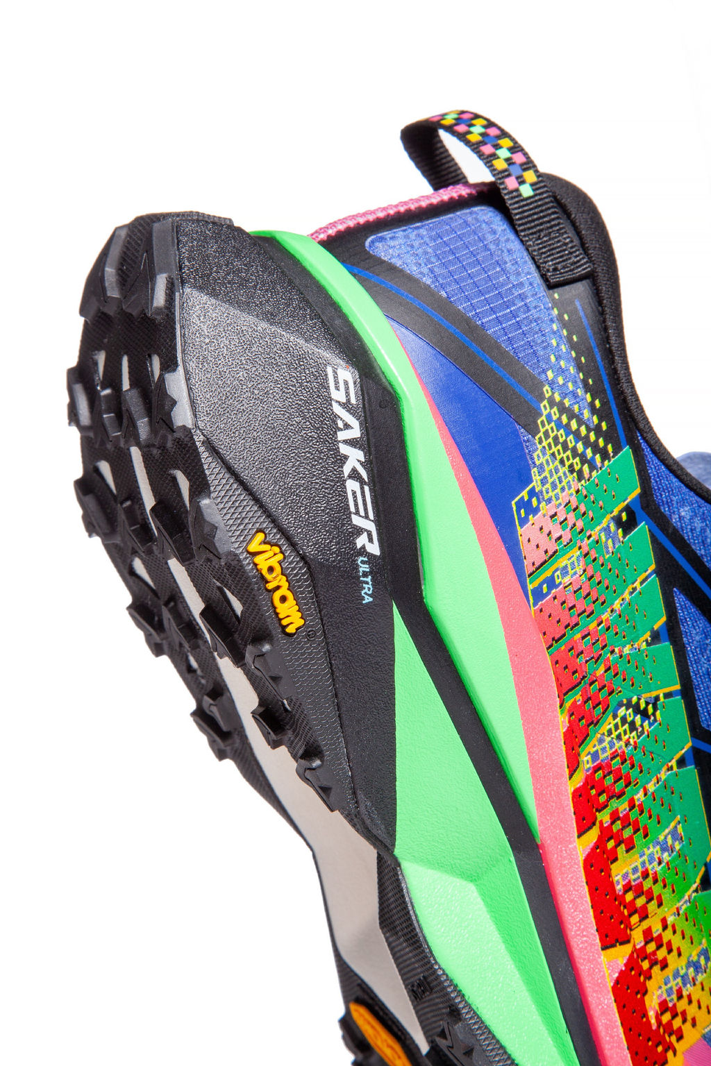 Кроссовки для трейлраннинга Синий/Розовый AG-
Saker 2-Ultra