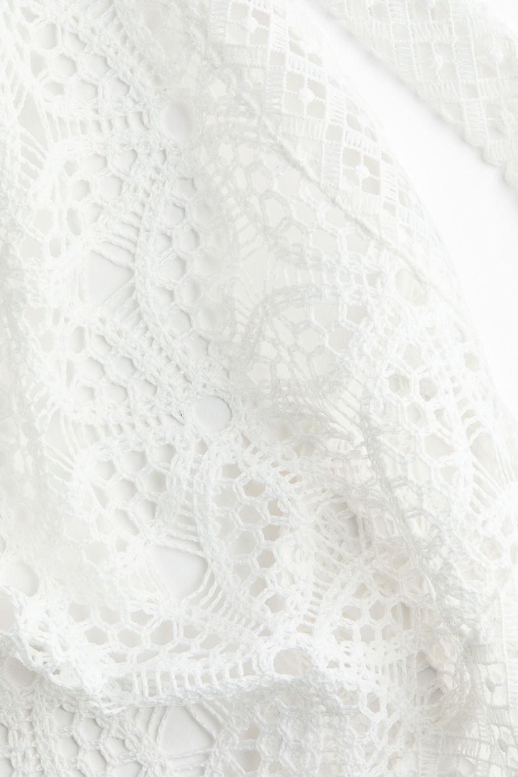 Top asim?trico de encaje con escote halter - H&m фото 5