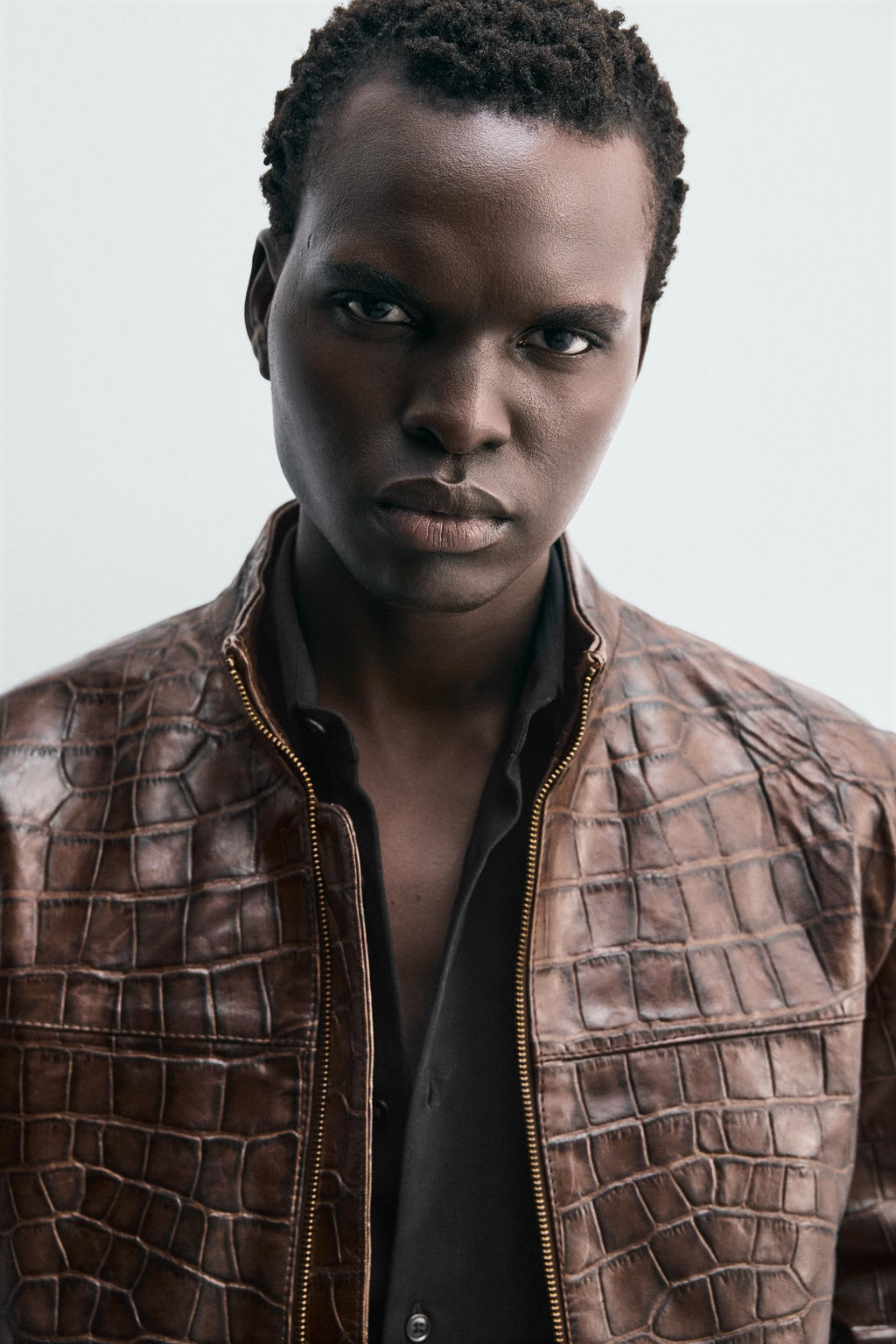 EMBOSSED LEATHER JACKET - Zara фото 5