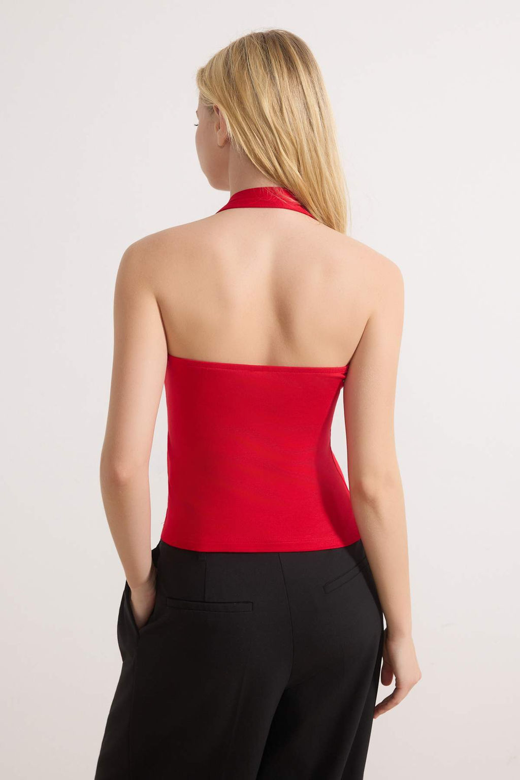 K?rm?z? Fitted/Vucuda Oturan Boyundan Baglamal? Aksesuar Detayl? Yumusak Orme Bluz TWOSS26BZ00075