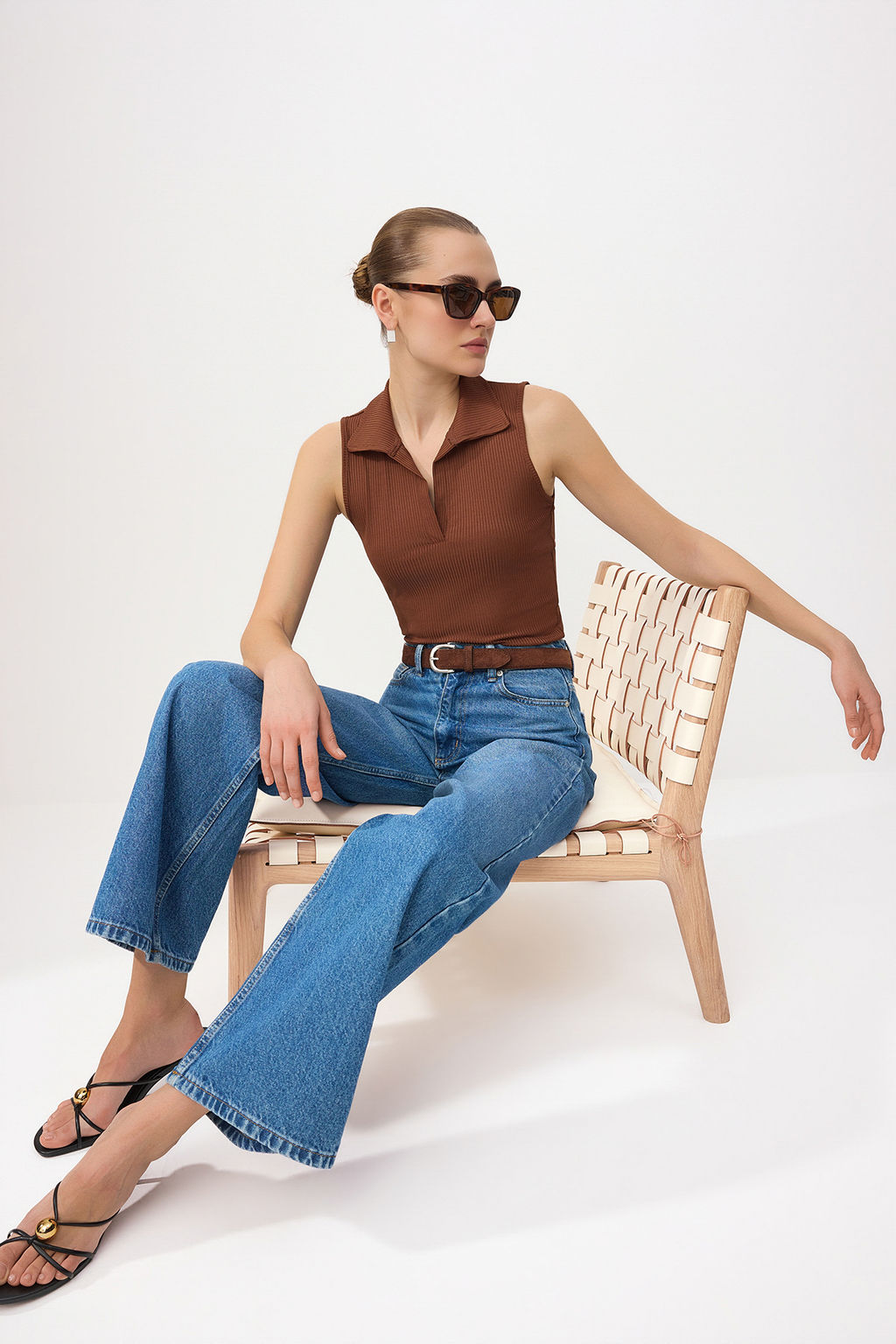Trendyolmilla Siyah Fitted/Vucuda Oturan Polo Yaka Crop Esnek Orme Bluz TWOSS22BZ0335 фото 57