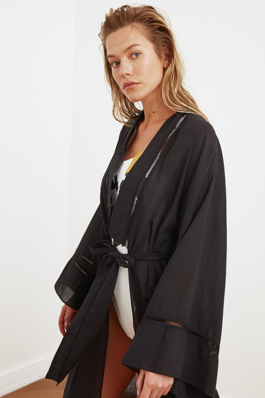 Plaj Giyim Siyah Kusakl? Dokuma Flaml? Pamuk Serit Aksesuarl? Maxi Kimono&Kaftan TBESS21KM0094 - Trendyolmilla фото 5