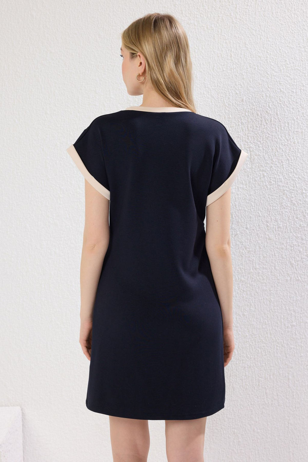 Lacivert Renk Bloklu Shift/Duz Kesim Mini Orme Elbise TWOSS25EL00589 - Trendyolmilla фото 5