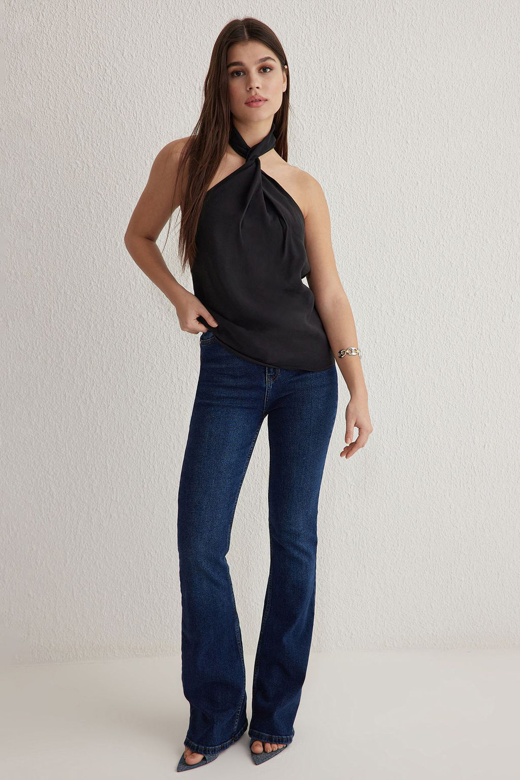 Trendyolmilla Haki Modal Halter Yaka Boyundan Dugumlu Dokuma Bluz TWOSS25BZ00247  фото 10