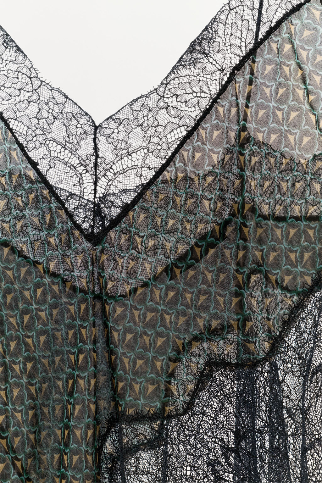 ASYMMETRIC 100% VISCOSE PRINTED LACE TOP - Zara фото 16