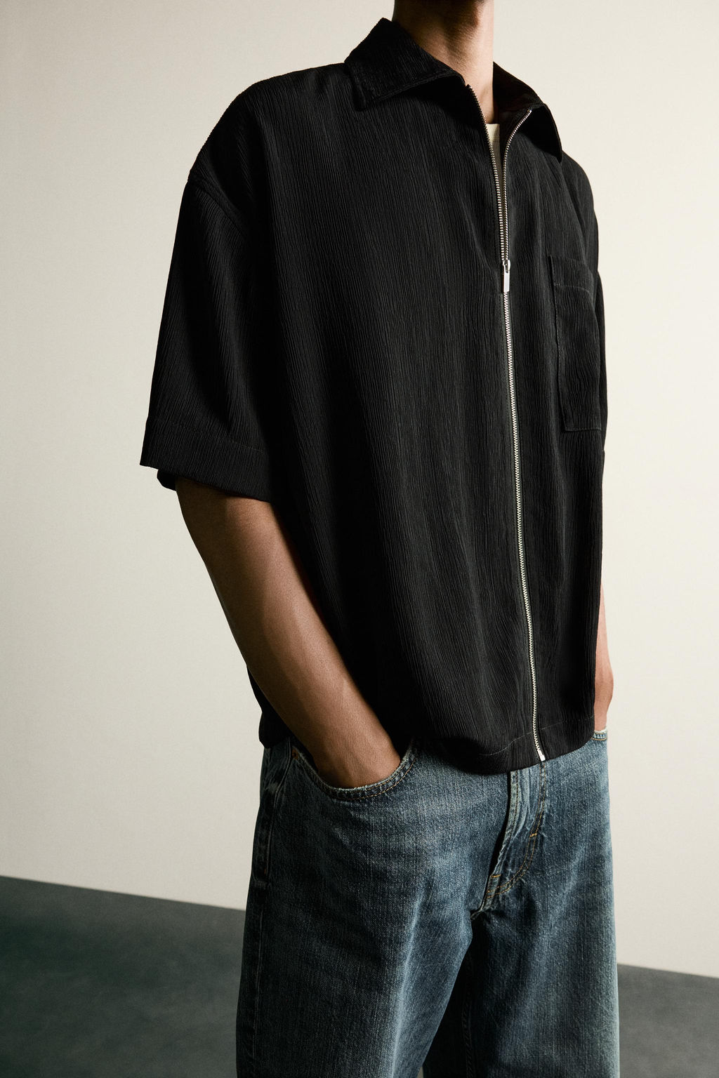 CAMISA RELAXED FIT RELIEVE / Negro - Zara фото 5