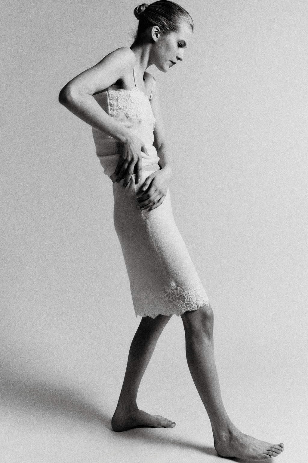 EMBROIDERED LACE KNIT MIDI SKIRT - Zara фото 5