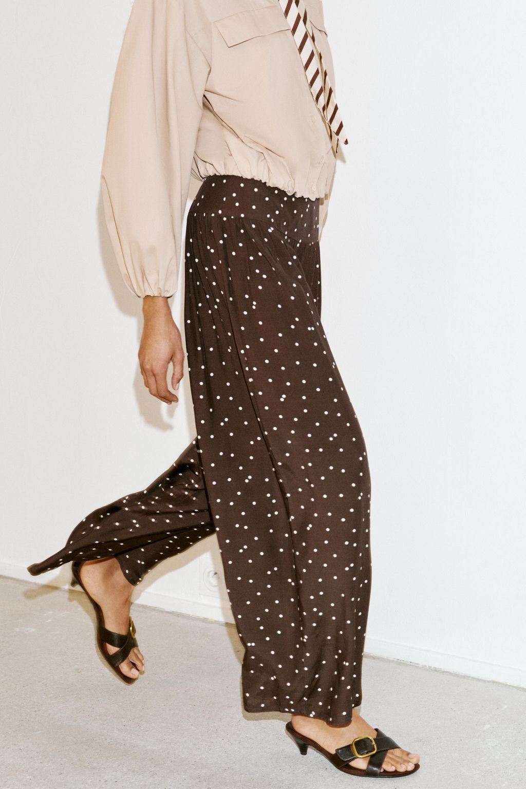 PANTAL?N ANCHO LUNARES / Marr?n / Crudo - Zara фото 5