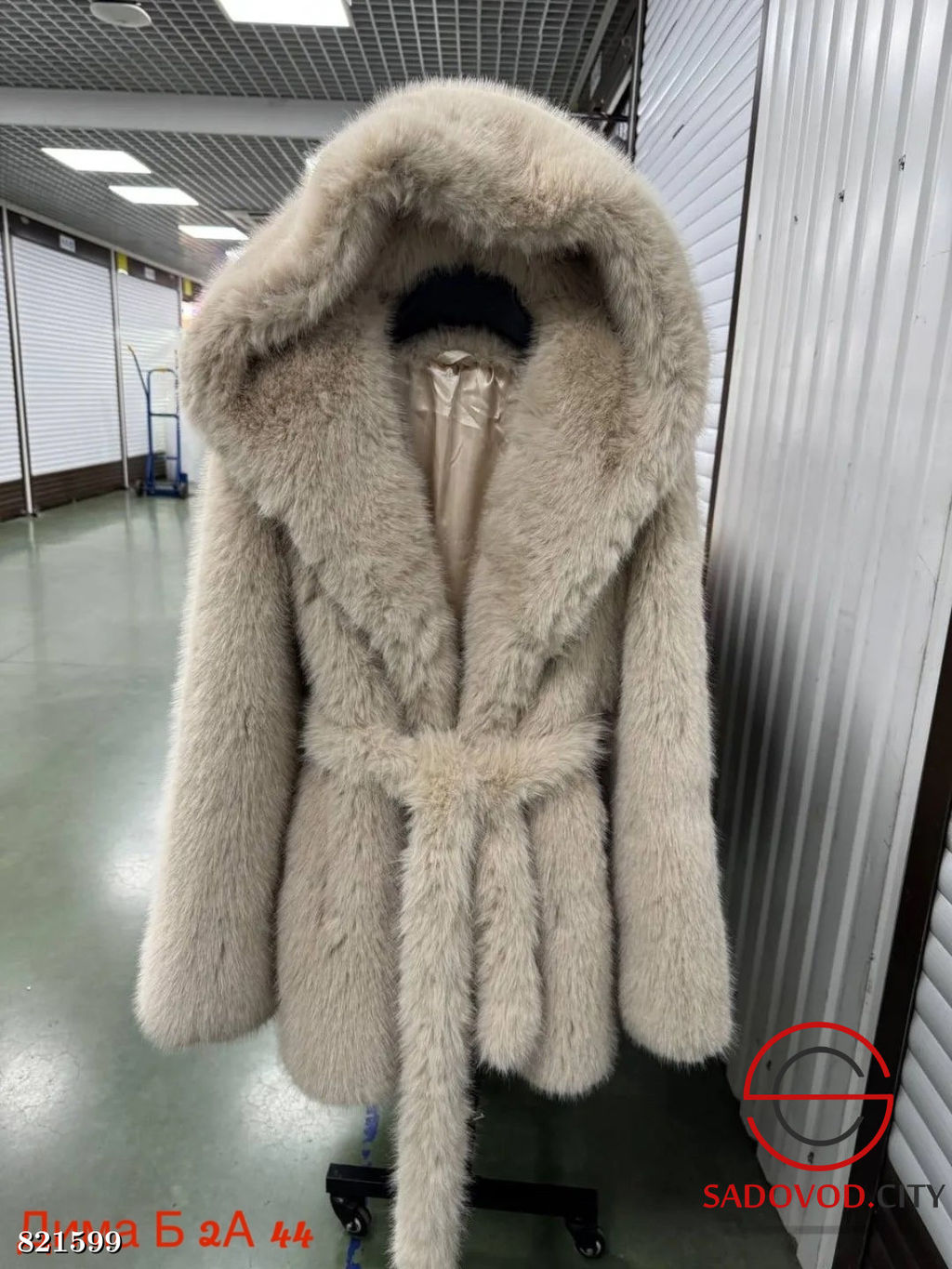 Шуба женская из искусственного меха - Bruno фото 2