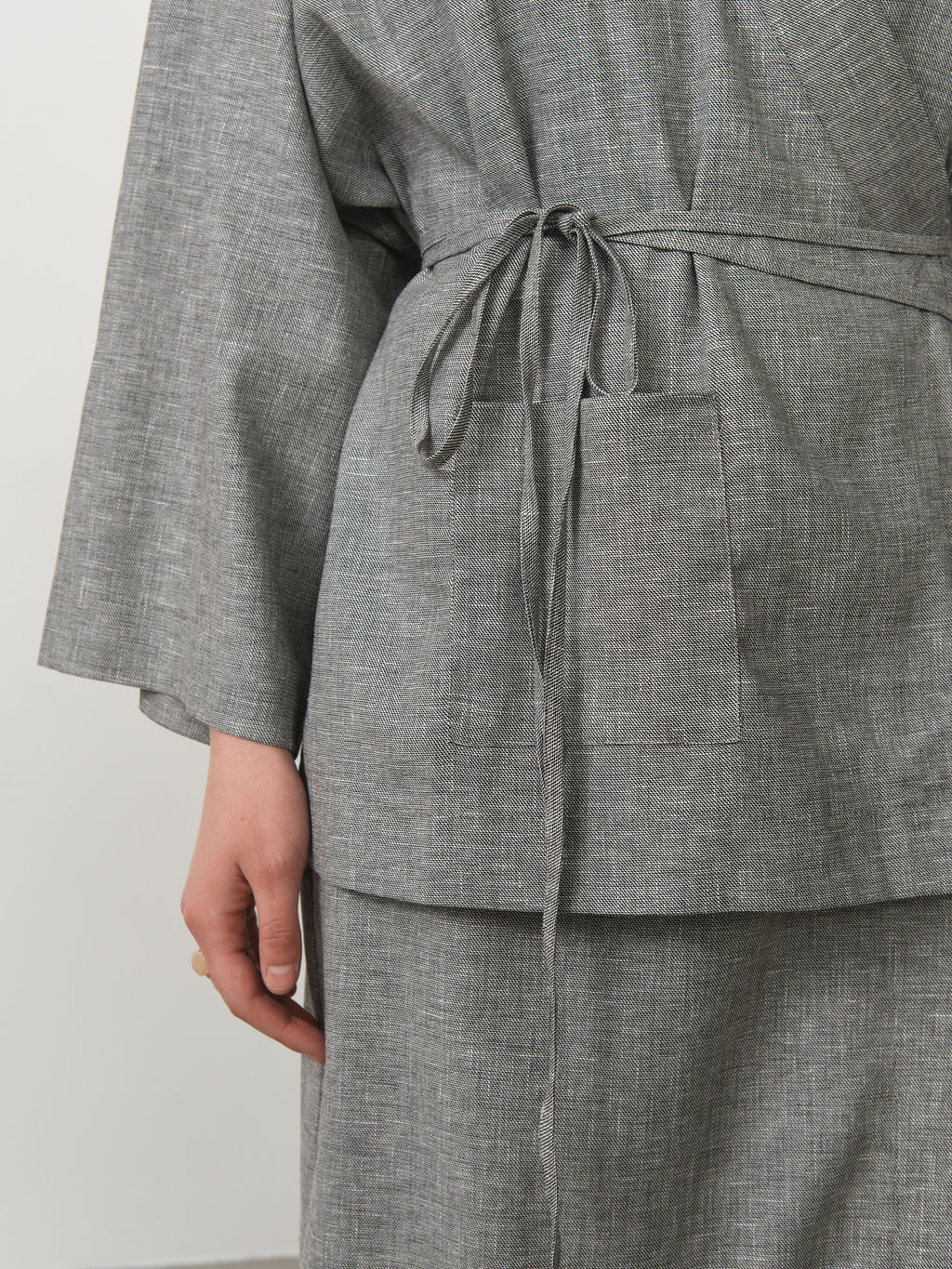 Жакет-кимоно льняной 42600 темно-серый