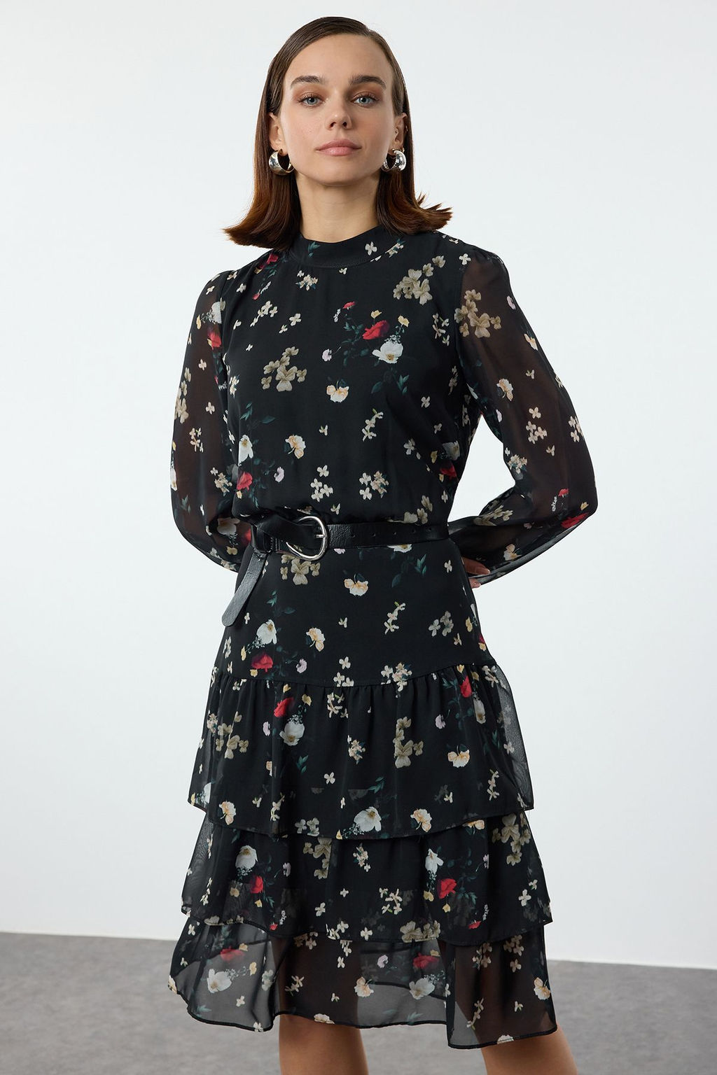 TRENDYOLMILLA Siyah-Cok Renkli Cicekli Skater F?rf?r Midi Dokuma K?sl?k Elbise TWOAW21EL0354 фото 2