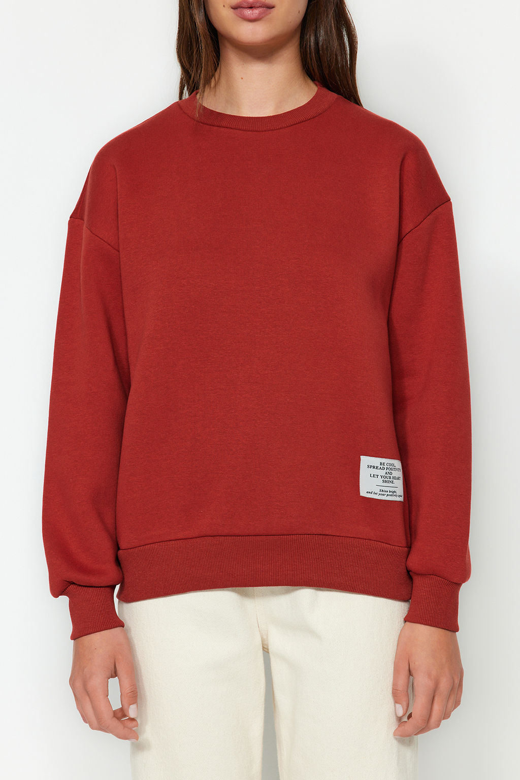 TRENDYOLMILLA Lacivert Etiket Detayl? Regular Bisiklet Yaka Orme Sweatshirt TWOAW24SW00289  фото 4