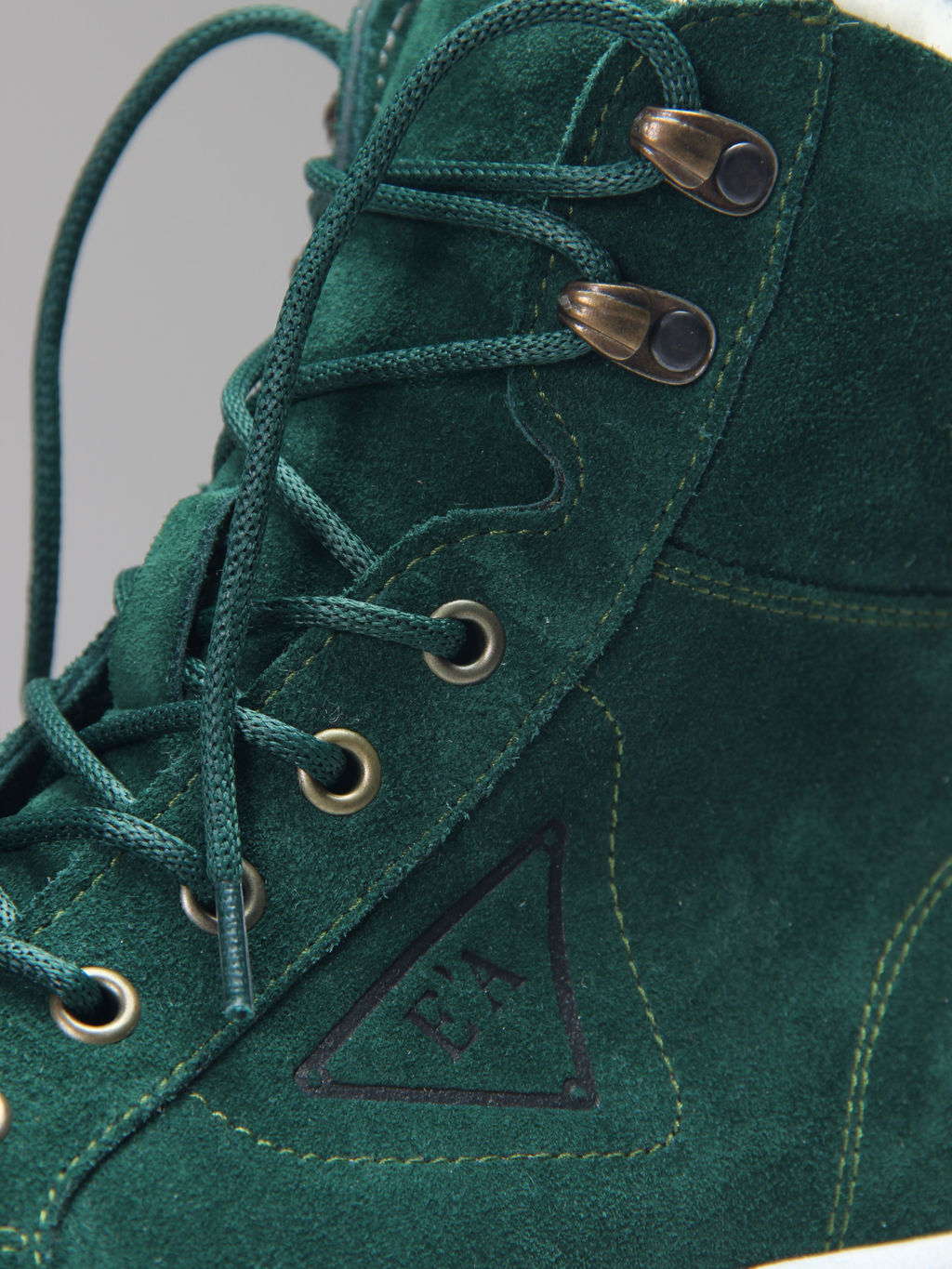 Ботинки 216.212131w. зеленый замша/Мех