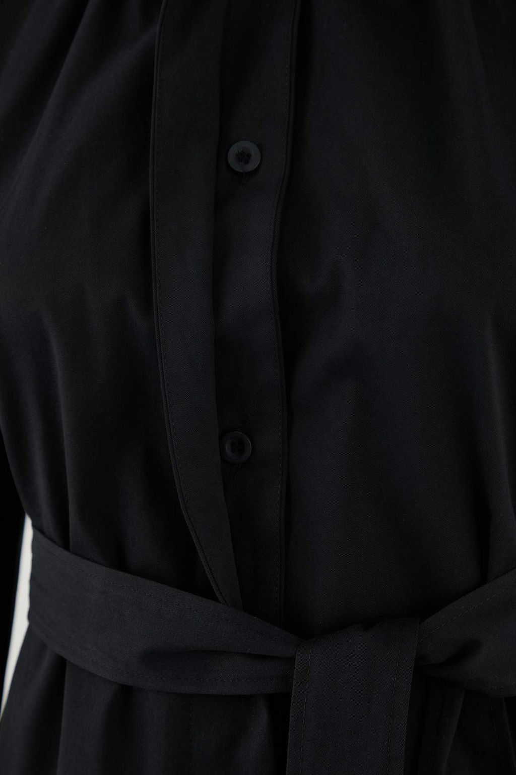 Siyah Oversize Buyuk Beden Kusakl? K?sa Trenckot TWOSS26BM00001 - Trendyolmilla фото 2